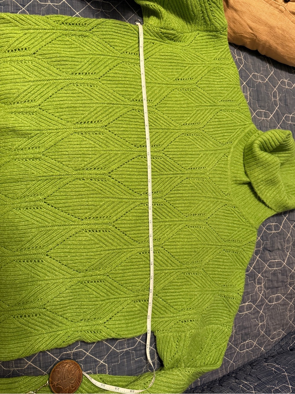 Reitmans Bright Green Turtleneck Knit Sweater - Picture 4 of 6